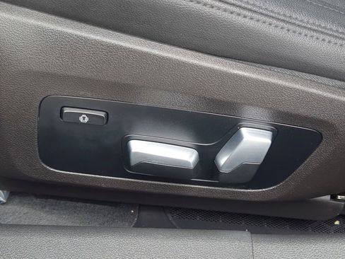 Used 2021 BMW 330i Sedan RWD image 17