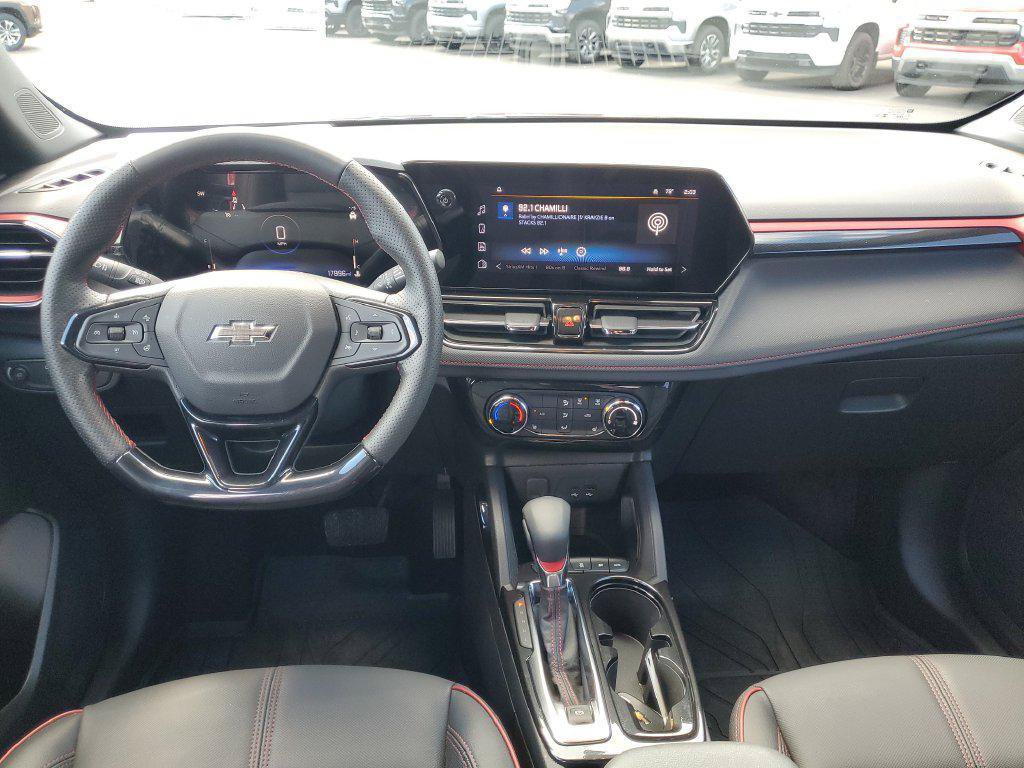 Used 2024 Chevrolet TrailBlazer RS AWD/4WD image 23
