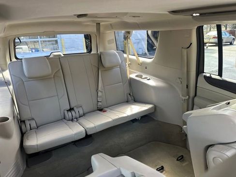 Used 2018 GMC Yukon XL Denali w/ Open Road Package image 16