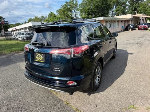 Used 2017 Toyota RAV4 XLE w/ All Weather Liner Package AWD/4WD image 5
