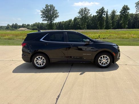 Used 2022 Chevrolet Equinox LT FWD image 7
