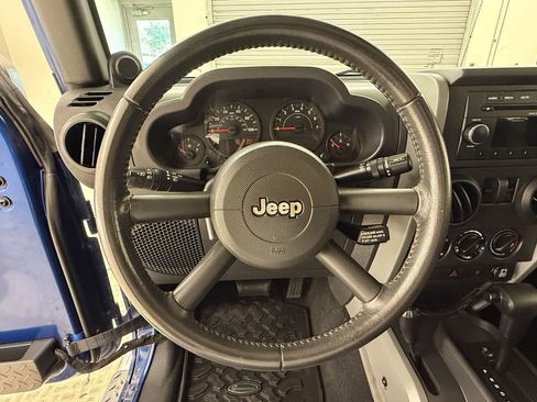 Used 2009 Jeep Wrangler X AWD/4WD image 20