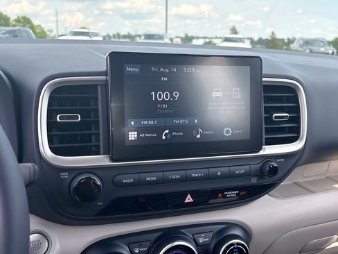 New 2026 Hyundai Venue SEL FWD image 16