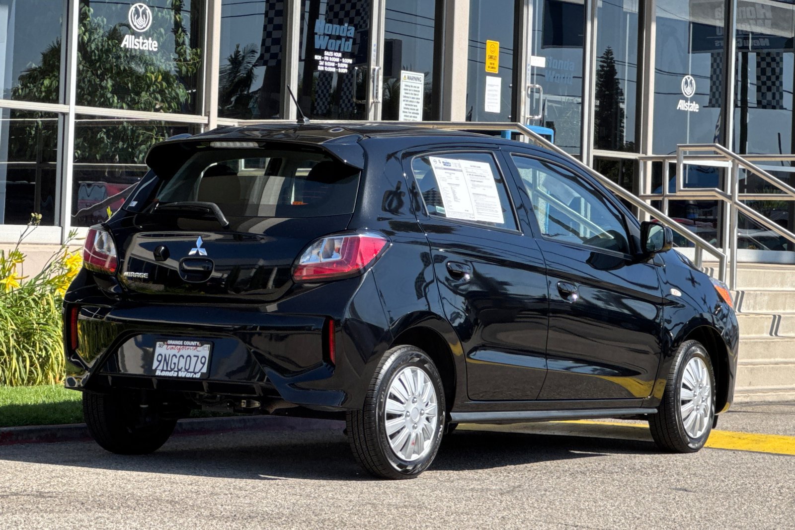 Used 2024 Mitsubishi Mirage ES FWD image 4