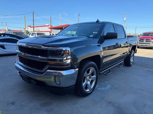 Used 2017 Chevrolet Silverado 1500 LT w/ All Star Edition image 3