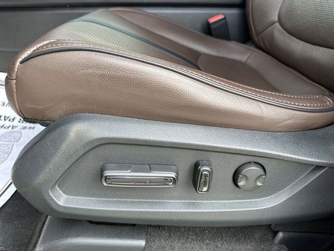 Used 2023 Honda Pilot Elite image 18