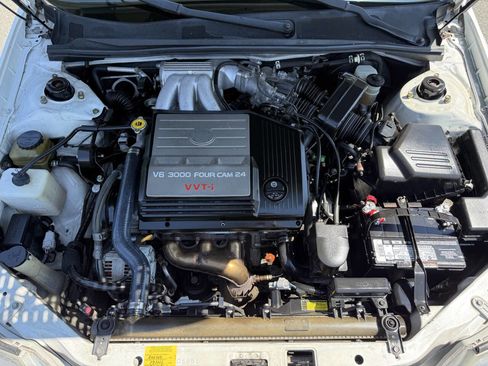 Used 2000 Toyota Avalon XL image 26