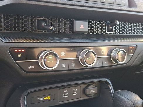 Used 2025 Honda CR-V EX image 17
