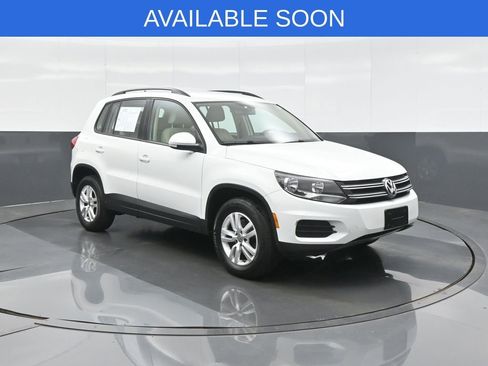 Used 2017 Volkswagen Tiguan S AWD/4WD image 1