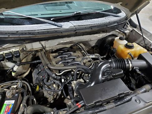 Used 2011 Ford F150 XLT w/ XLT Chrome Pkg image 45