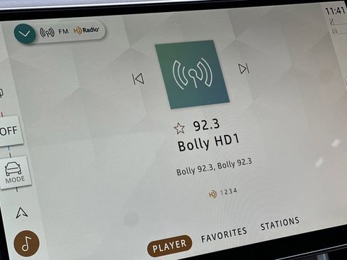 New 2026 Land Rover Range Rover SE image 17