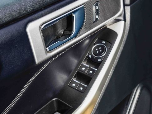 Used 2021 Ford Explorer XLT w/ Equipment Group 202A image 21