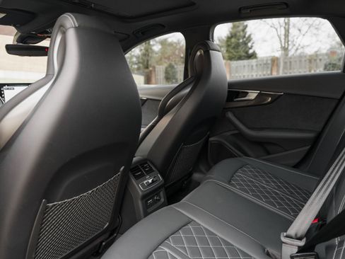 Used 2023 Audi S4 Premium Plus w/ Premium Plus Package image 25