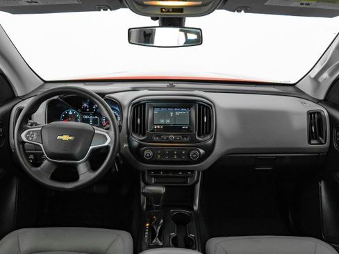 Used 2019 Chevrolet Colorado W/T image 12