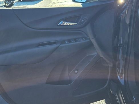 Used 2023 Chevrolet Equinox LT image 9