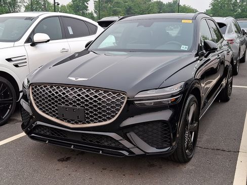 Used 2024 Genesis GV70 2.5T w/ Sport Prestige Package AWD/4WD image 5