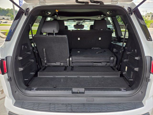 Used 2025 Toyota Sequoia SR5 AWD/4WD image 16
