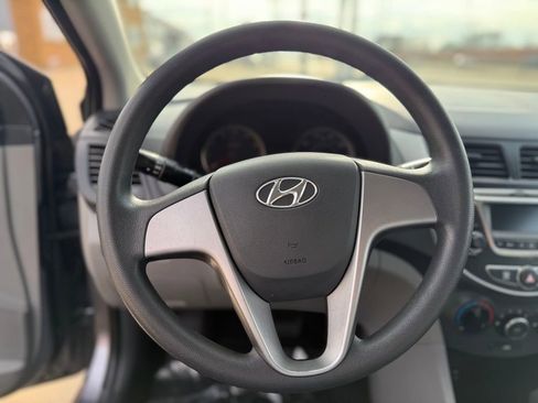 Used 2016 Hyundai Accent SE FWD image 22