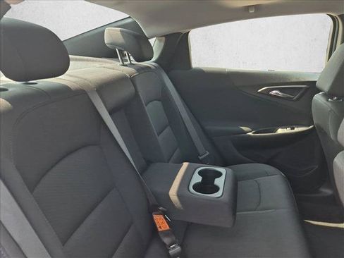 Used 2024 Chevrolet Malibu LT FWD image 19
