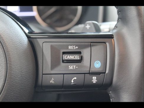 Used 2023 Nissan Rogue SV w/ SV Premium Package AWD/4WD image 26