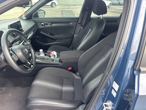 Used 2025 Honda Civic Sport image 9