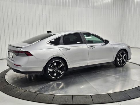 Used 2024 Honda Accord Sport image 5