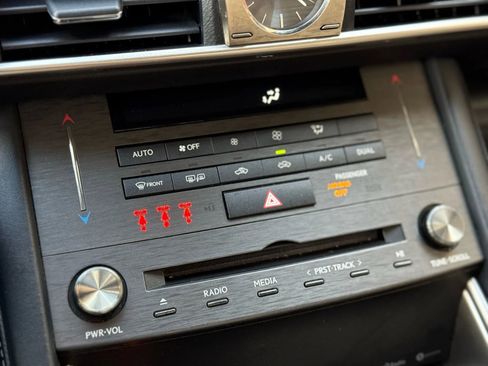 Used 2020 Lexus IS 350 F Sport w/ F Sport Package image 31