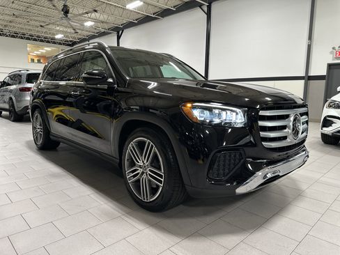 Certified 2024 Mercedes-Benz GLS 450 4MATIC image 7