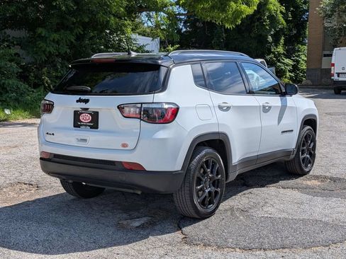 Certified 2023 Jeep Compass Latitude AWD/4WD image 3