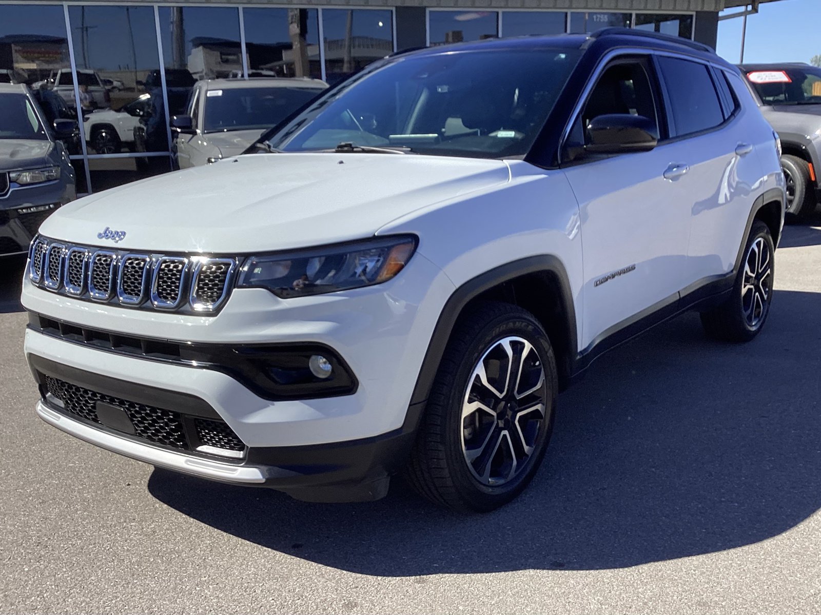 Used 2024 Jeep Compass Limited AWD/4WD image 1