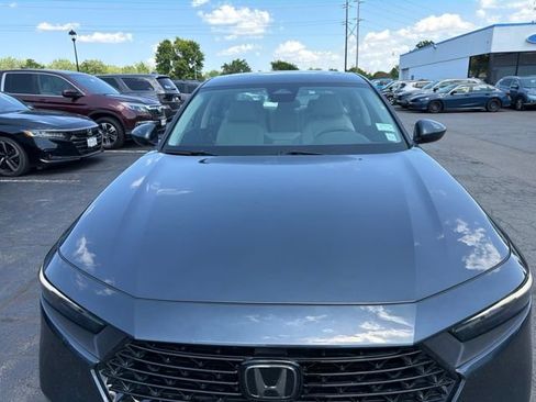 Used 2024 Honda Accord EX image 3