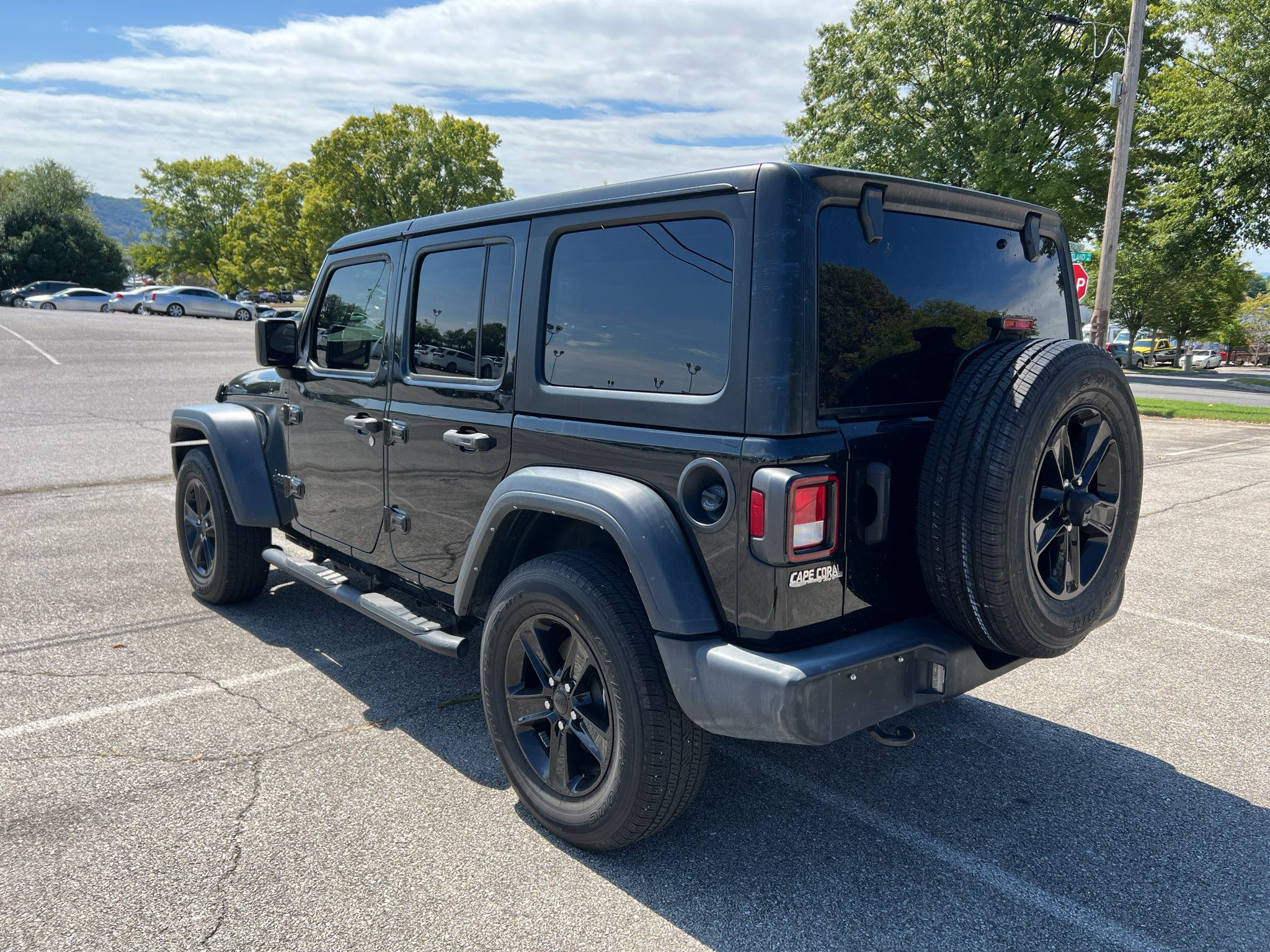 Used 2023 Jeep Wrangler Unlimited Sport AWD/4WD image 7