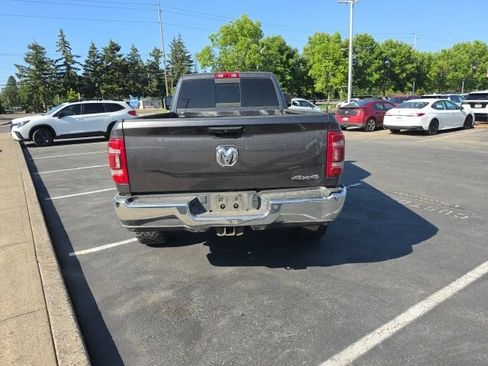 Used 2024 RAM 2500 Tradesman w/ Chrome Appearance Group AWD/4WD image 13