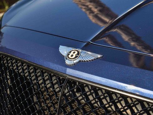 Used 2019 Bentley Bentayga image 14