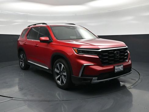 Used 2023 Honda Pilot Elite image 51