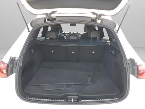 Certified 2025 Mercedes-Benz GLC 300 4MATIC image 32
