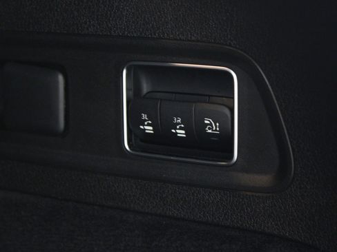 Used 2020 Mercedes-Benz GLS 450 4MATIC w/ Convenience Package image 27