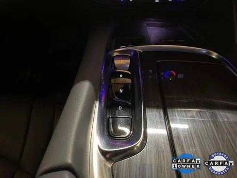 Used 2024 Buick Enclave Premium image 59