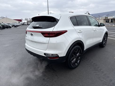Certified 2022 Kia Sportage LX w/ LX AWD Value Edition Package image 3