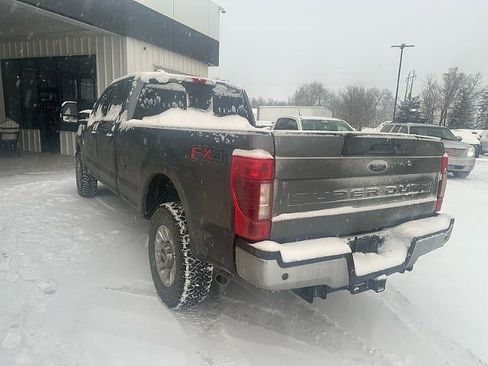 Used 2022 Ford F350 XLT w/ XLT Value Package image 2