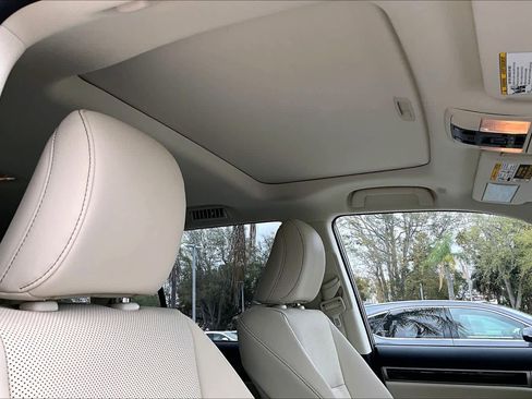 Used 2023 Lexus GX 460 Premium w/ Premium Package image 14