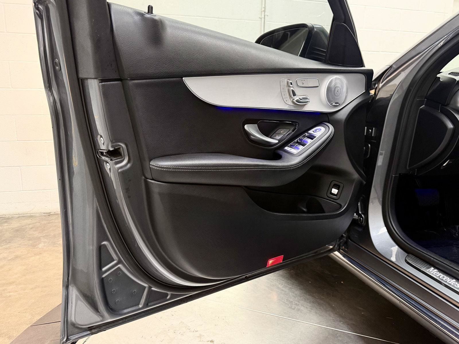 Used 2021 Mercedes-Benz C 300 4MATIC Sedan image 12