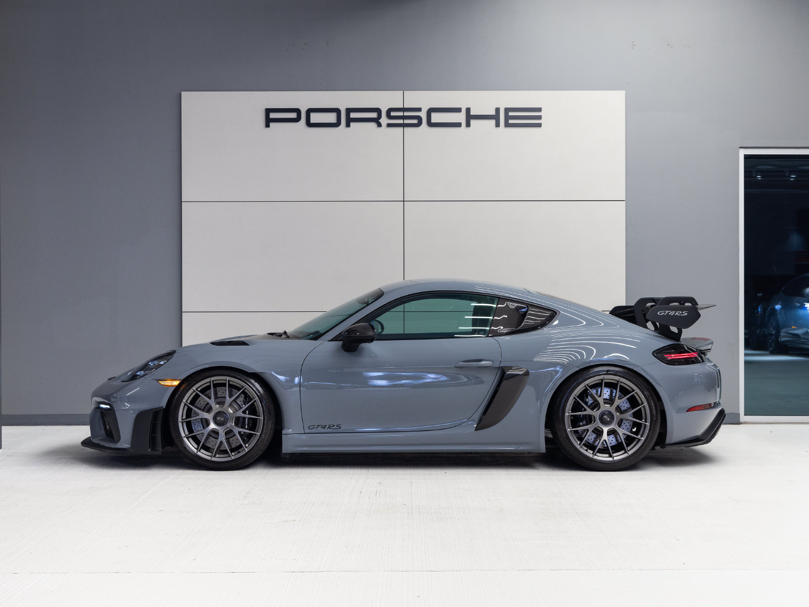 Used 2023 Porsche 718 Cayman GT4 RS w/ Weissach Package RWD image 2