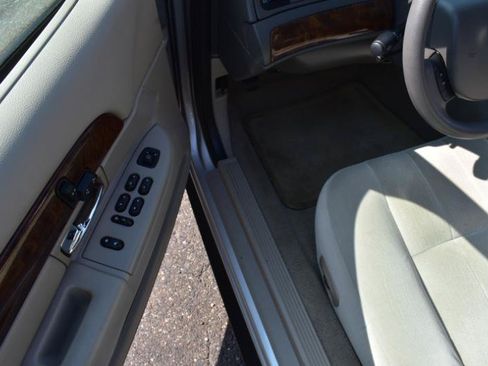 Used 2007 Mercury Grand Marquis GS RWD image 18