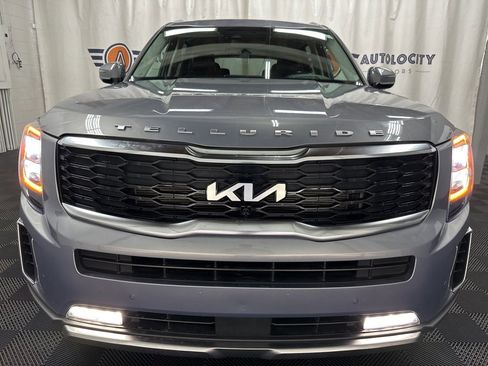 Used 2022 Kia Telluride SX w/ SX Prestige Package image 4