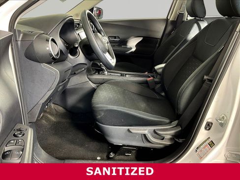 Used 2024 Nissan Kicks SV FWD image 18