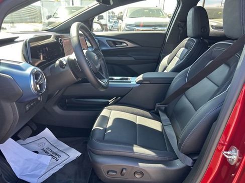 New 2026 Chevrolet Equinox EV LT w/ Convenience Package II image 15