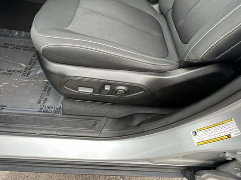 Used 2024 Jeep Grand Cherokee Laredo w/ Trailer Tow Package image 17