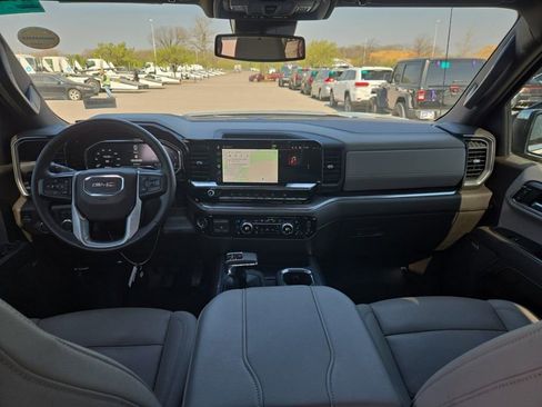 Used 2023 GMC Sierra 1500 SLT w/ SLT Premium Plus Package image 6