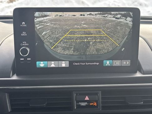 Certified 2023 Honda Pilot Touring image 11